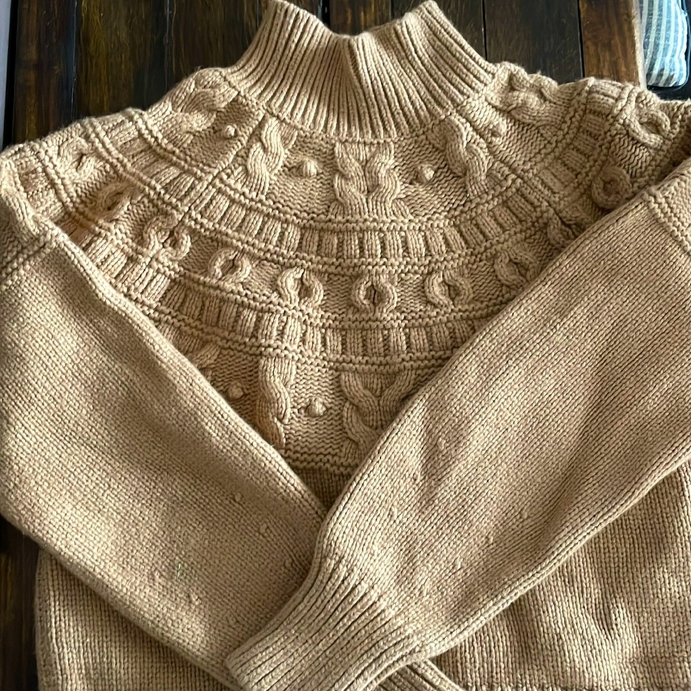 Banana Republic | Like New, Worn Once Caramel Pullover, wool and cotton | Medium